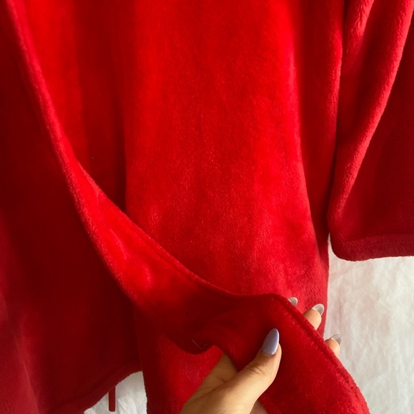 Victoria's Secret The Cozy Plush Short Robe Size XS - Picture 9 of 16